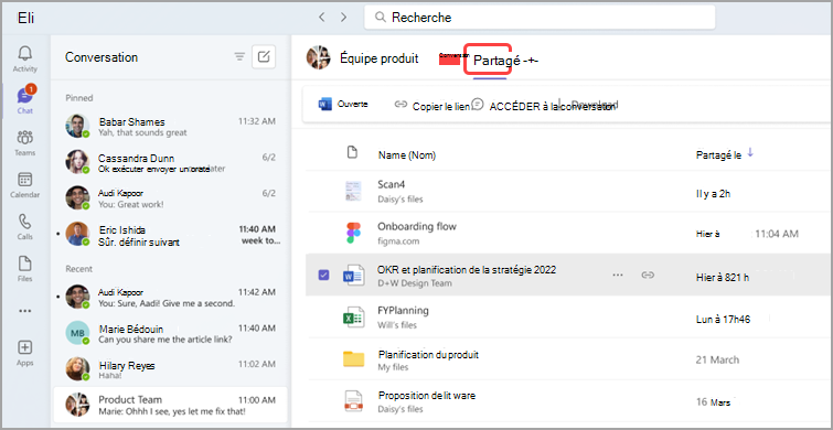 Fenêtre de conversation de l’espace de travail avec les messages récents, les fichiers partagés et leurs détails, y compris les noms, les descriptions et les horodatages.